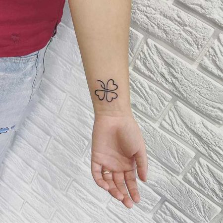 Татуировки на удачу для девушек маленькие